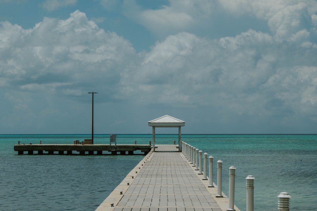 Ultimate Guide: Grand Cayman in 5 Days